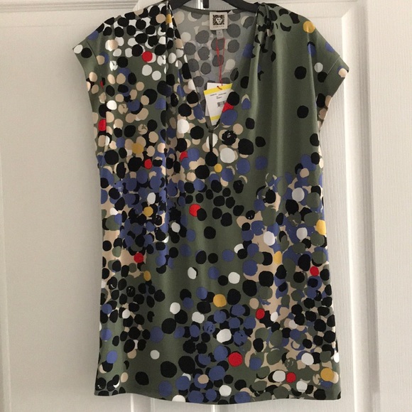 Anne Klein Tops - Anne Klein Top - Pleated & Keyhole style - NWT - M